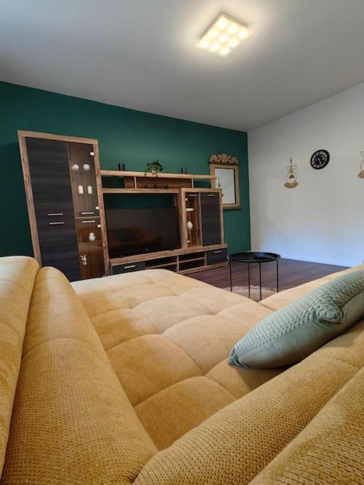 New 1 Bedroom Near Center And Beach Split Exterior photo